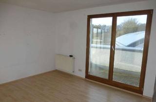 Wohnung kaufen in 09350 Lichtenstein, 2-Raum DG Wohnung mit neuem Bad und Riesenbalkon in Lichtenstein