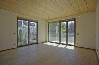 Wohnung kaufen in Schönauer Weg 10, 81825 Trudering-Riem, Wohnensemble "Schönauer Weg" 3 Zimmer-Balkonwohnung - Whg 7
