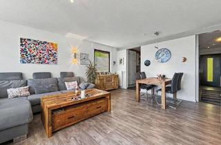 Wohnung kaufen in 72275 Alpirsbach, Wohnen wie im eigenen Haus. 4-Zimmer-Wohnung über 3 Ebenen mit großer Südterrasse in Alpirsbach