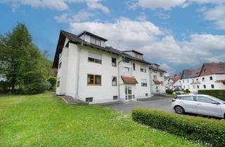 Wohnung kaufen in 96450 Cortendorf, Helle Dachgeschosswohnung mit Balkon und Tiefgaragenstellplatz in Coburg-Cortendorf