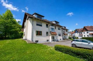Wohnung kaufen in 96450 Cortendorf, Helle Dachgeschosswohnung mit Balkon und Tiefgaragenstellplatz in Coburg-Cortendorf