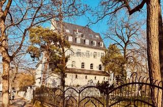 Wohnung kaufen in 12683 Biesdorf, Kleine Wohngemeinschaft - Privatgrundstück - Dachterrasse, Sauna und Fitnessraum - Vermietet