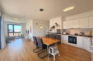 Wohnung mieten in Jahnstraße, 71229 Leonberg, Attraktive 4 Zi-Whg. mit Einbauküche, Balkon und 2 TG-Stellplätzen