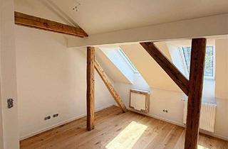 Wohnung mieten in 90459 Nürnberg, Erstbezug! Exklusive 3-Zi.-Altbauwohnung mit Balkon und EBK in Nürnberg