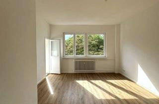 Wohnung mieten in Stromstraße 65-66, 10555 Tiergarten, Frisch sanierte 3-Zimmerwohnung mit Balkon zum Innenhof * Zentrale Lage in Moabit