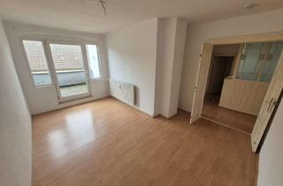 Wohnung mieten in Friedrichstraße 30, 24837 Schleswig, Charmante 4-Zimmer-Dachgeschoßwohnung mit Einbauküche und Balkon zu vermieten