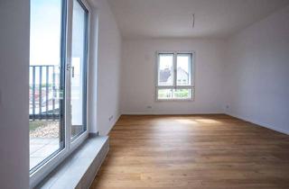 Wohnung mieten in Konrad-Wolf-Straße 44, 13055 Alt-Hohenschönhausen, Wohnen über den Dächern: 2-Zimmer mit Dachterrasse und viel Platz