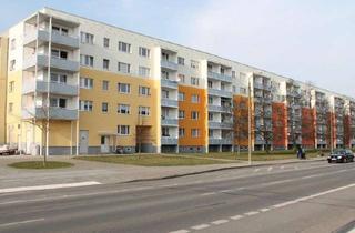 Wohnung mieten in Anne-Frank-Str. 32, 39576 Stendal, Gut geschnittene 3-Zimmer Wohnung mit Balkon!