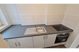 Wohnung mieten in Kieler Str., 24143 Gaarden-Ost, Ihre neue Wohnung: individuelle sanierte 2-Zimmer-Wohnung in Hafennähe (Single-Wohnung!)