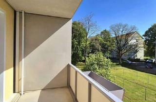 Wohnung mieten in Joliot-Curie-Str, 09599 Freiberg, Wir sanieren für Sie!