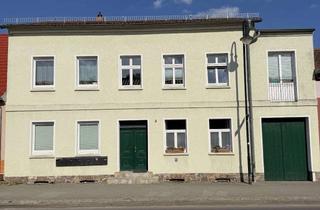 Wohnung mieten in Unter Den Linden, 16798 Fürstenberg/Havel, Top Dachgeschoss, Zweitezug n. Sanierung,moderne und schöne Ausstattung,Laminat,Isolierglasfenster