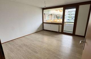 Wohnung mieten in Magdeburger Straße, 78467 Konstanz, WG-geeignete 2-Zimmer-Wohnung mit Balkon, Tiefgarage zum 01.08 in Konstanz