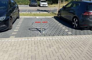 Garagen mieten in Märkische Allee 312, 12687 Marzahn, Stellplatz Märkische Allee 312 / Ecke Wuhletalstr. / sofort frei