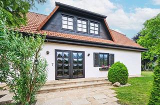 Einfamilienhaus kaufen in 15345 Altlandsberg, Exclusives Einfamilienhaus in begehrter Grünlage, Keller, Kamin, Sauna und Traumgarten