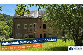 Haus kaufen in 04736 Waldheim, Teilsaniertes 2- Familienhaus mit Ausbaureserve und großem Grundstück in ruhiger Lage!