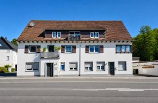 Mehrfamilienhaus kaufen in 58540 Meinerzhagen, Renditestarkes Mehrfamilienhaus mit 9 Wohneinheiten, PV-Anlage und Entwicklungspotenzial!