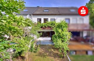Haus kaufen in 90547 Stein, Solides Reihenmittelhaus mit ausgebautem Dachgeschoss und sonnigem Garten in Stein