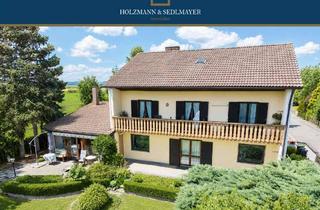 Haus kaufen in 84051 Essenbach, Zwei Wohnungen - ein solides Investment:Vermietetes Zweifamilienhaus mit viel Platz & Potenzial
