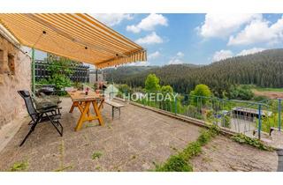 Einfamilienhaus kaufen in 78147 Vöhrenbach, Kleines Einfamilienhaus mit schönem Ausblick und Garagen