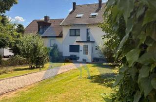 Haus kaufen in In Der Britz 1 a, 52372 Kreuzau, - Vorvermarktung -Zwei Familienhaus in toller Lage von Drove