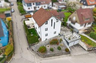 Haus kaufen in 73061 Ebersbach, Modernisiert Zweifamilienhaus mit Dachterrasse, Doppelgarage und Carport in Ebersbach an der Fils