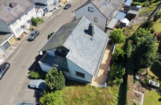 Einfamilienhaus kaufen in 55743 Idar-Oberstein, Freistehendes Einfamilienhaus in ruhiger Höhenlage