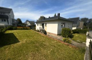 Haus kaufen in 96114 Hirschaid, Bungalow mit neuem Dach (2024), 860 m² Grundstück und separatem Zusatzbereich