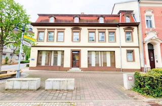 Haus kaufen in 04539 Groitzsch, Schönes Stadthaus mit Gewerbeeinheit + Wohnung mit Garage und Dachterrasse in Groitzsch zu verkaufen