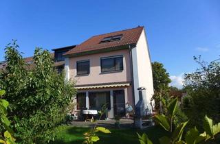 Haus kaufen in 95447 Meyernberg, Reiheneckhaus in ruhiger Wohnlage von Meyernberg