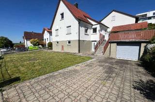 Einfamilienhaus kaufen in 89269 Vöhringen, Kleines Einfamilienhaus am Hang mit Nebengebäude und viel Potenzial