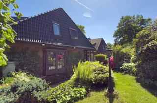Doppelhaushälfte kaufen in 21509 Glinde, Stadtnahes Idyll für Jung und Alt – Lichtdurchflutete, großzügige Doppelhaushälfte mit Traumgarten