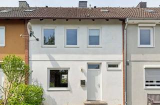 Haus kaufen in 23701 Eutin, Viel Platz für Wohnideen: Reihenmittelhaus in ruhiger Wohnlage