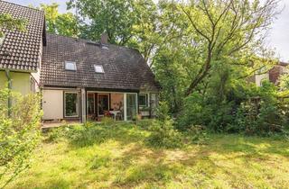 Doppelhaushälfte kaufen in 14163 Zehlendorf, Familienidyll in Bestlage Krumme Lanke – Charmante Doppelhaushälfte mit großem Garten und Potential