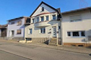 Haus kaufen in 66578 Schiffweiler, Modernisiertes Reihenmittelhaus mit zwei Wohneinheiten und Garten in Schiffweiler