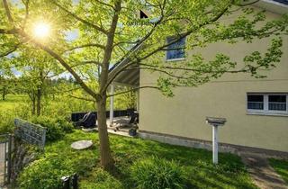 Haus kaufen in 72669 Unterensingen, KURZFRISTIG FREI! Neuwertiges EFH mit Terrasse, Garten, gr. Garage, Wallbox uvm.