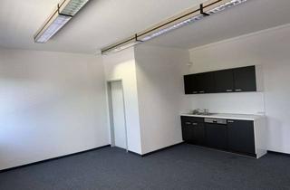 Büro zu mieten in Fritz-Arnold-Straße 16a, 78467 Konstanz, Gepflegte Bürofläche im Industriegebiet Konstanz mit zwei Stellplätzen