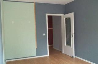 Wohnung kaufen in Leipziger Straße, 47441 Moers, IMMOKONZEPT-NIEDERRHEIN: Sehr schön aufgeteilt mit zwei Balkonen und Garage, sehr gut vermietet...