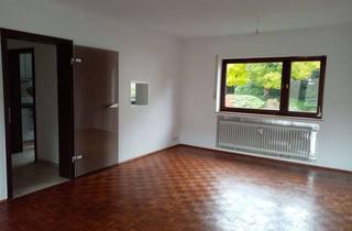 Wohnung mieten in 57518 Alsdorf, Modernisierte Wohnung mit drei Zimmern sowie Balkon und Einbauküche in Alsdorf