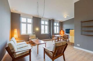 Wohnung mieten in 10961 Kreuzberg, Altbau Flat with High Ceilings & Fireplace in the Heart of Kreuzberg