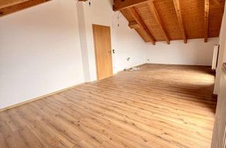 Wohnung mieten in 83404 Ainring, Charmante 4-Zimmer-Dachgeschosswohnung mit 2 Balkonen in Ainring