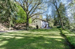Haus kaufen in 61250 Usingen, Ein Ort für Visionäre: Großzügiges Landhaus mit viel Entwicklungspotenzial, nahezu Alleinlage