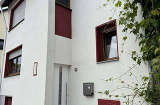 Haus kaufen in 53498 Bad Breisig, Viel Platz für Ihre Ideen in Bad Breisig (im Ortsteil Oberbreisig)