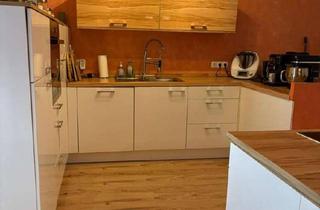 Haus kaufen in 76479 Steinmauern, Kernsaniertes EFH, mit Einliegerwohnung, Garagen und Carports in Steinmauern zu verkaufen !