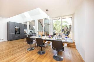 Loft kaufen in Roecklplatz, 80469 München, Isarvorstadt: Roecklplatz. Exklusive Galeriewhg. (DG) mit Dachterrasse & Blick auf die Frauenkirche.