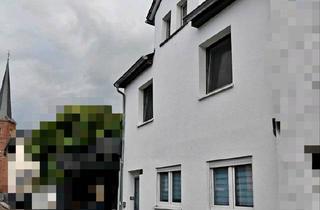 Einfamilienhaus kaufen in 53913 Swisttal, Swisttal - Kapitalanlage mit Potential, Haus mit 2 Wohneinheiten