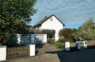 Einfamilienhaus kaufen in 82276 Adelshofen, Adelshofen - Freistehendes Einfamilienhaus mit separater Einliegerwohnung