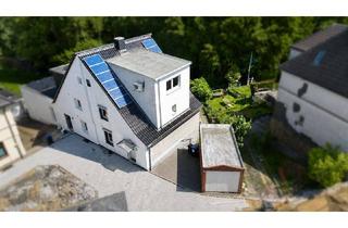 Doppelhaushälfte kaufen in 45527 Hattingen, Hattingen - Viel Platz für die Familie - modernisierte Doppelhaushälfte mit Garage und großem Garten