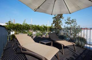 Penthouse kaufen in Köpenicker Straße 124, 10179 Mitte, Traumhaft schönes 3-Zimmer Penthouse mit Aufdachterrasse und TG-Stellplatz in Mitte