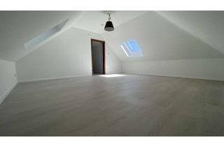 Wohnung mieten in Am Selzenborn 15, 63477 Maintal, Schöne 2,5-Raum-DG-Wohnung mit geh. Innenausstattung und neuwertiger Küche