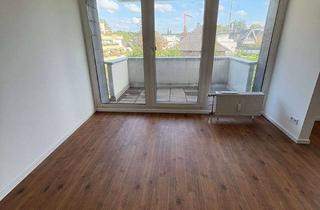 Wohnung mieten in Wingertsheide, 51427 Bergisch Gladbach, Erstbezug nach Sanierung | 111 m² | 2 Balkone | 2 TG-Stellplätze | Refrath-Zentrum